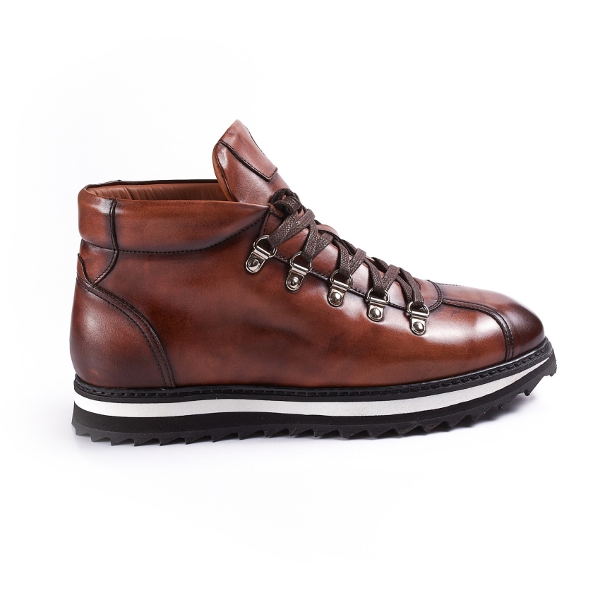 BOTIN HERRAJES CUERO BLACKCAPE